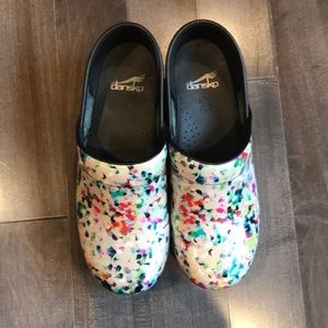 Dansko size 39